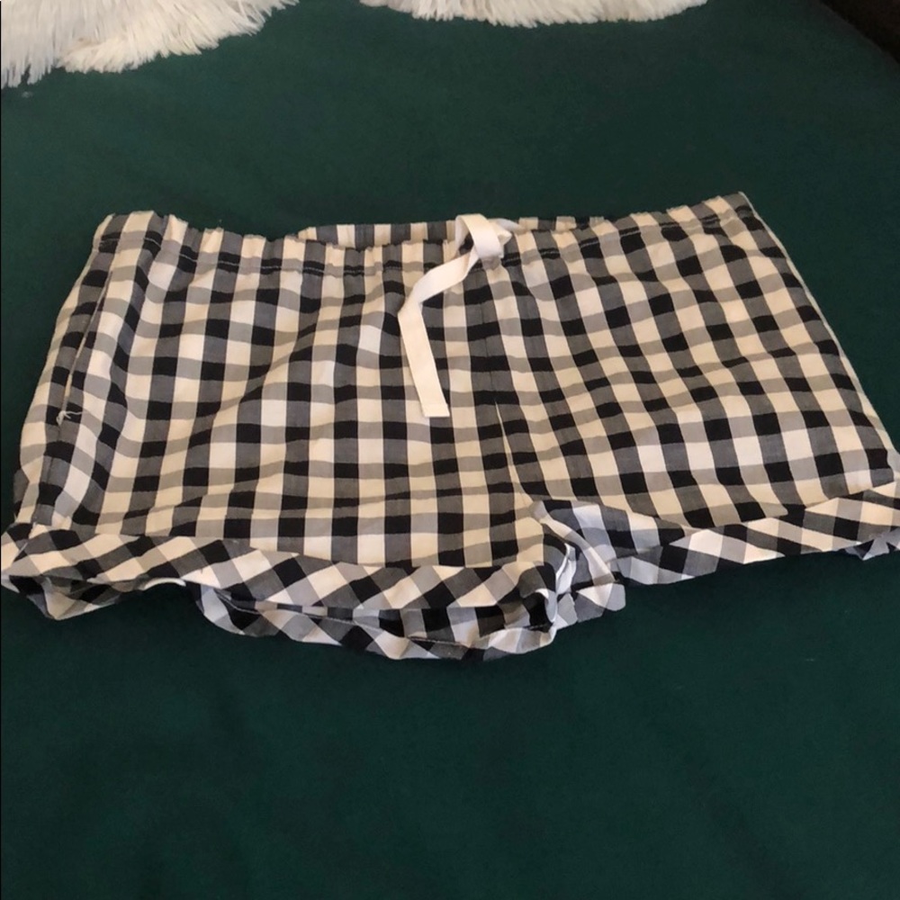 Solid Striped Shorts Size Large Never Worn - image 1